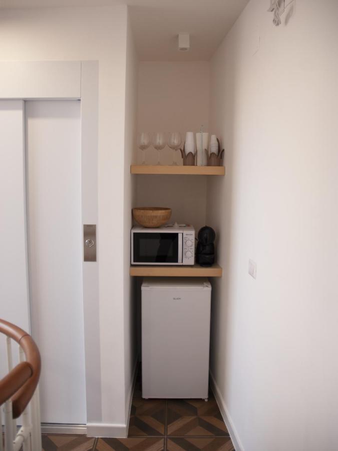 La Felicia Hotell Bari Exteriör bild